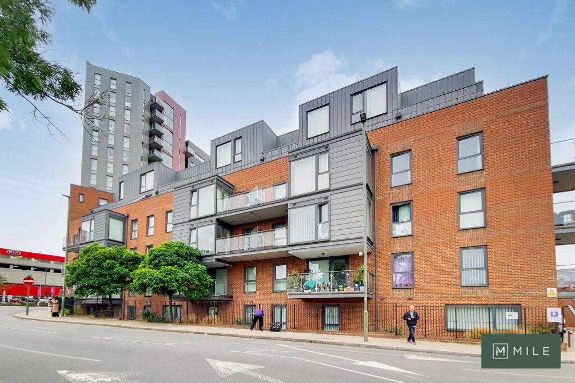 Zenith Close, London