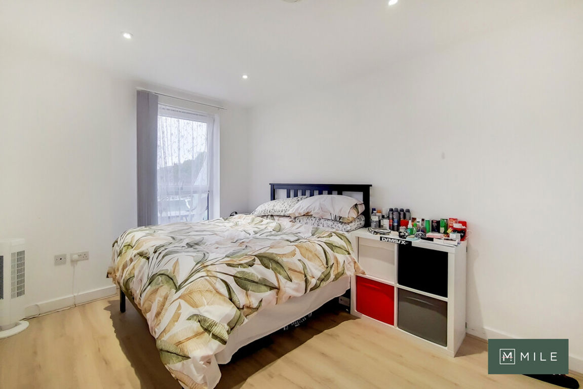 Zenith Close, London