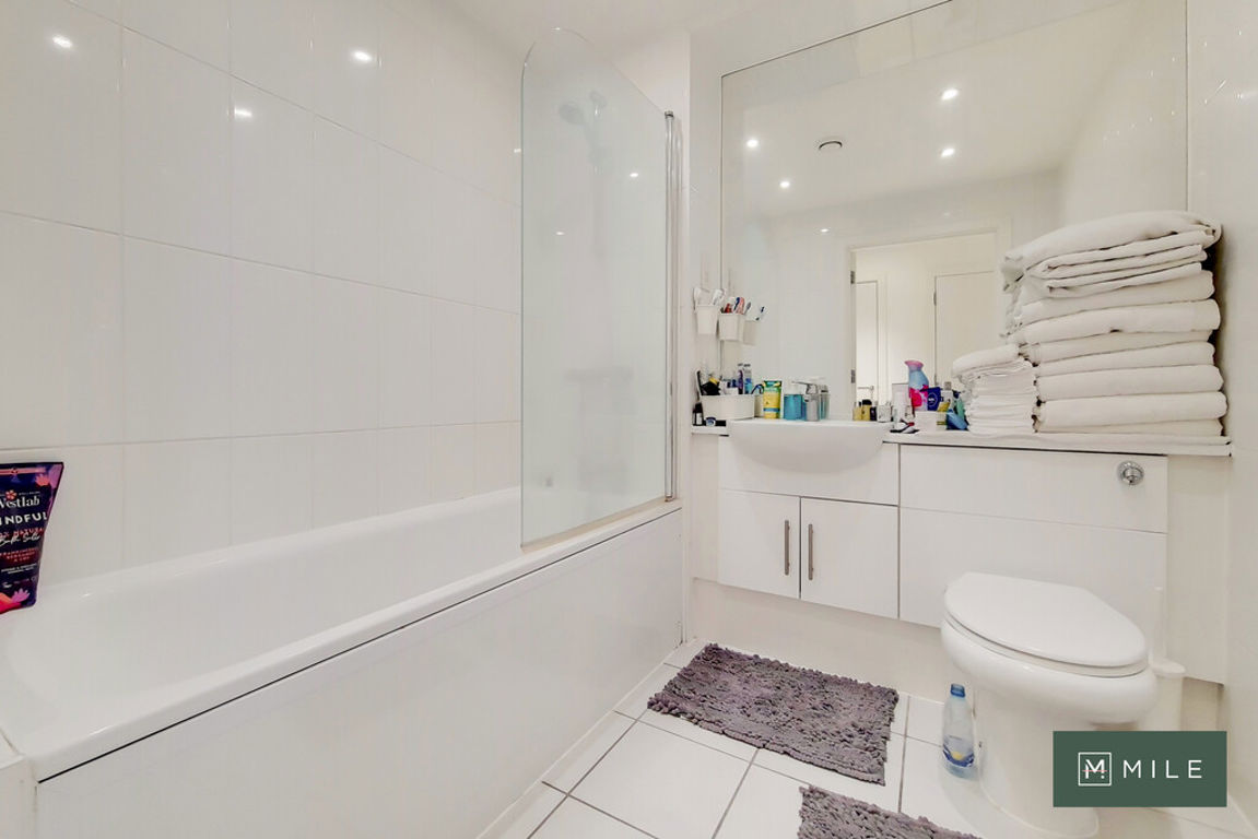 Zenith Close, London