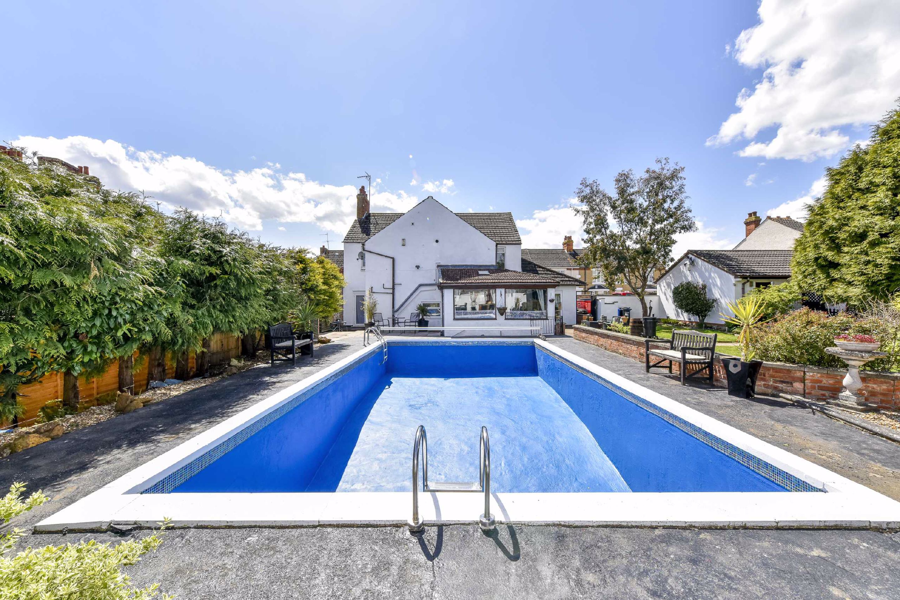 Finedon Street, Burton Latimer Simpson & Partners